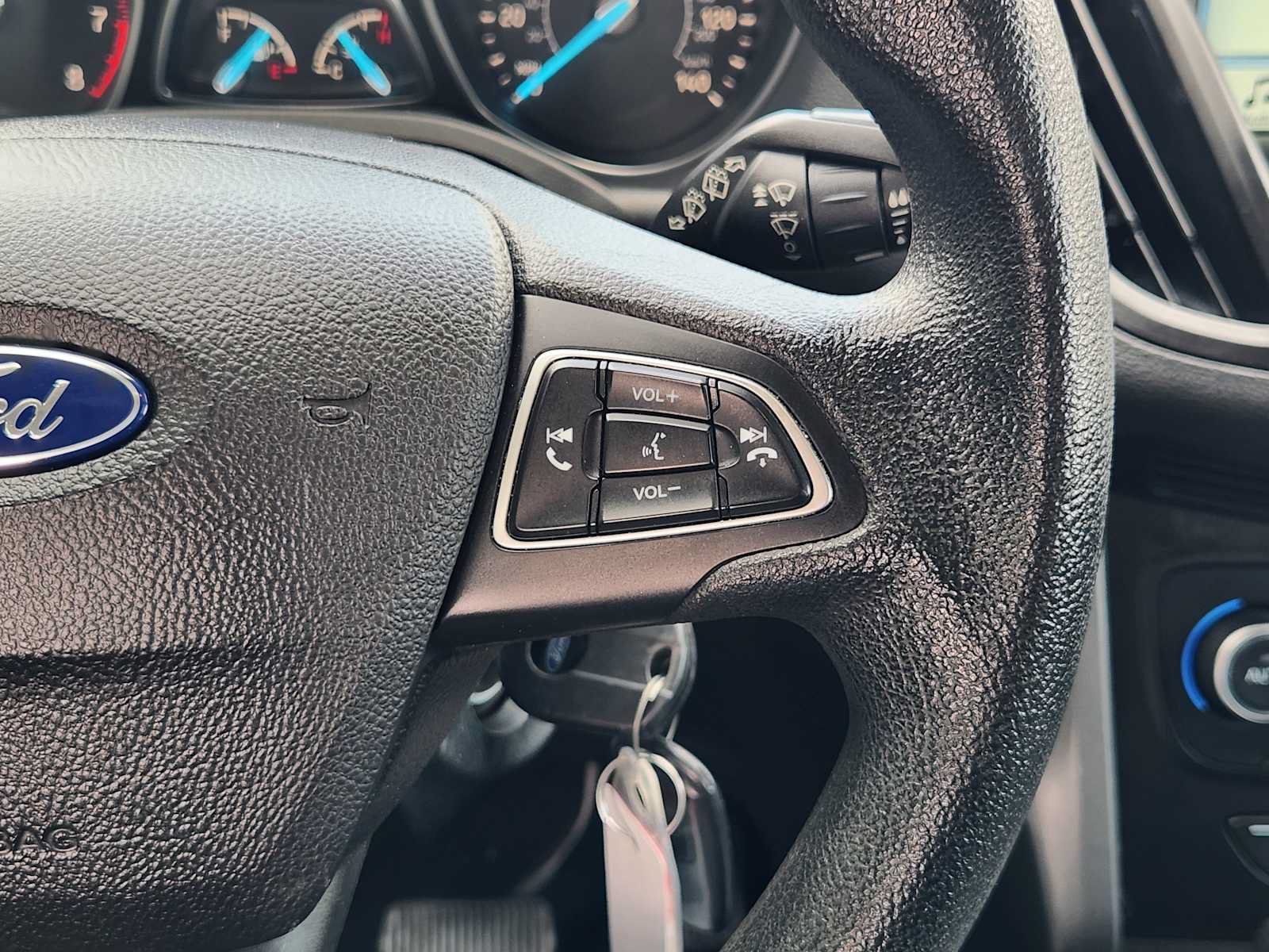 Used 2018 Ford Escape SE w/ SE Sync 3 Package FWD image 26