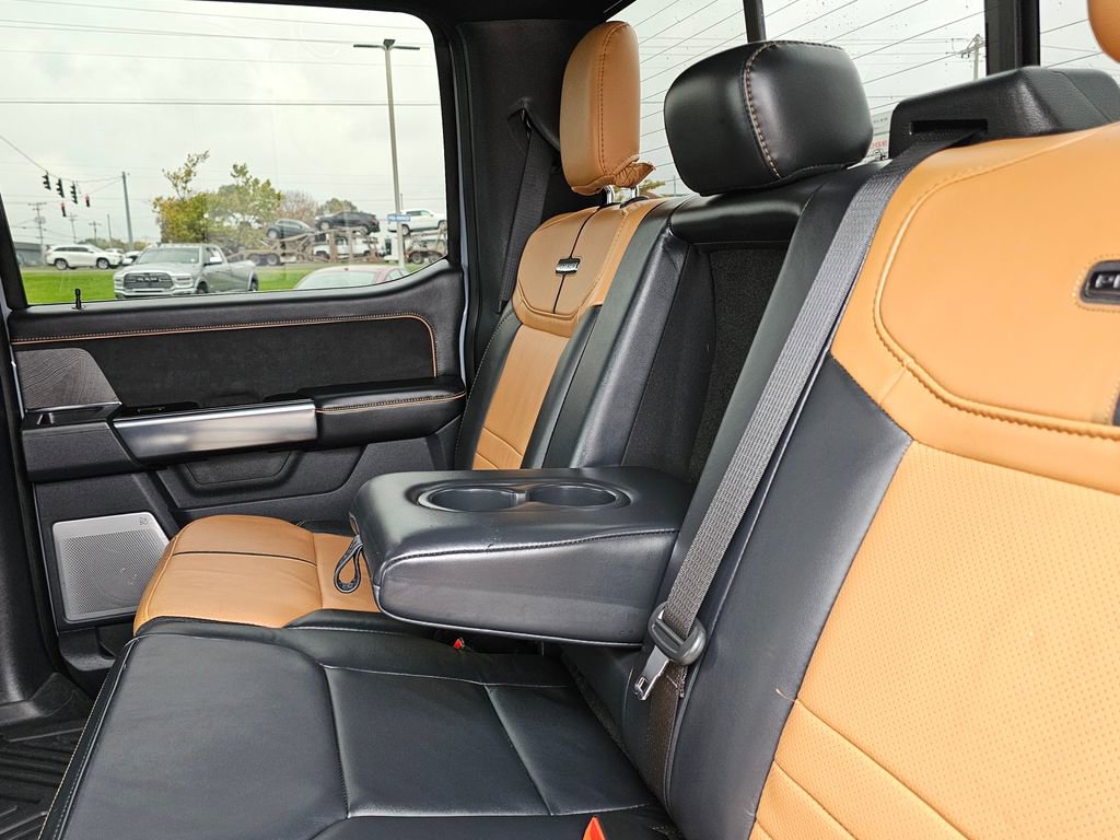 Used 2024 Ford F450 Platinum w/ FX4 Off-Road Package image 32