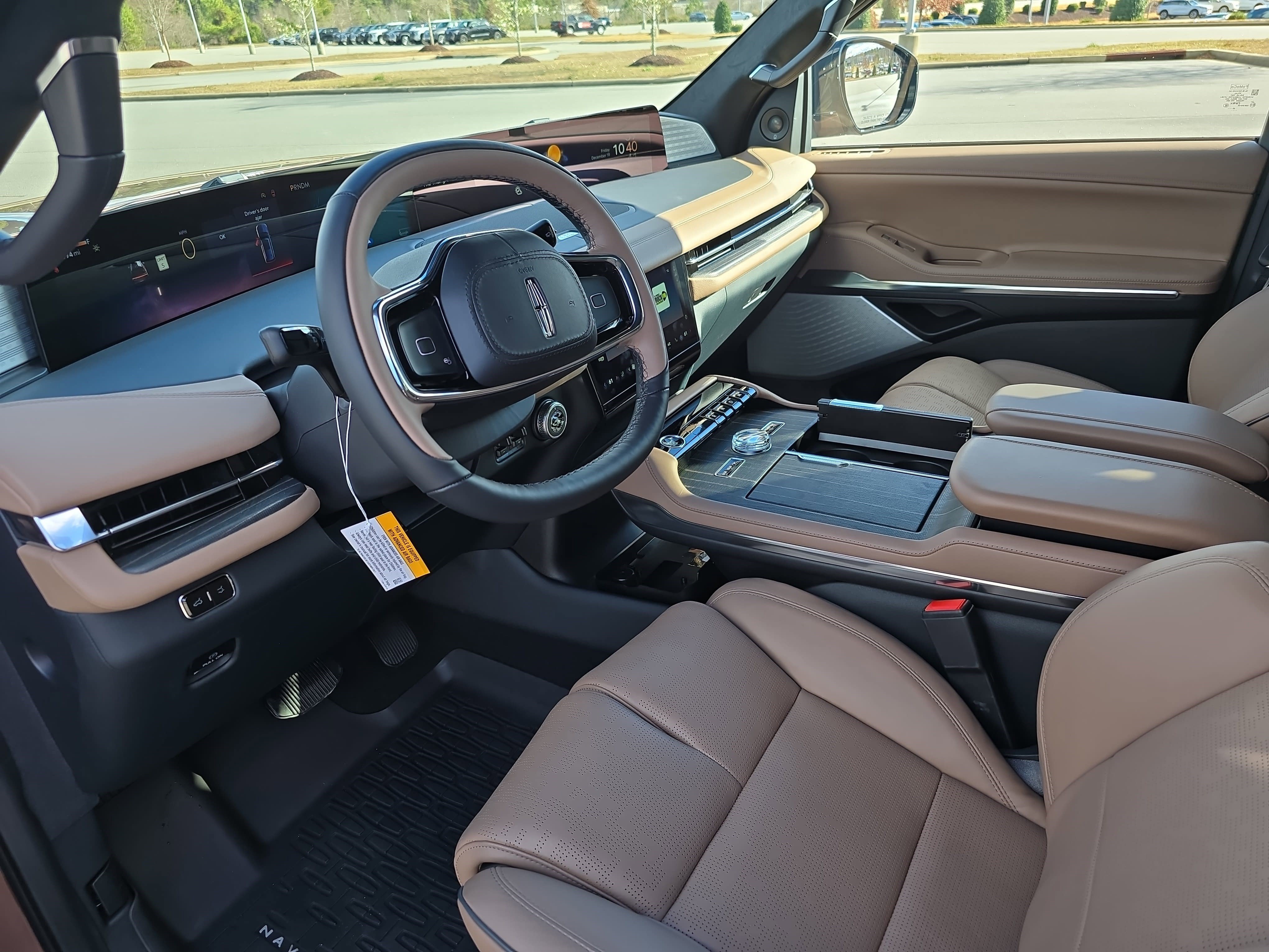 New 2025 Lincoln Navigator Black Label image 15