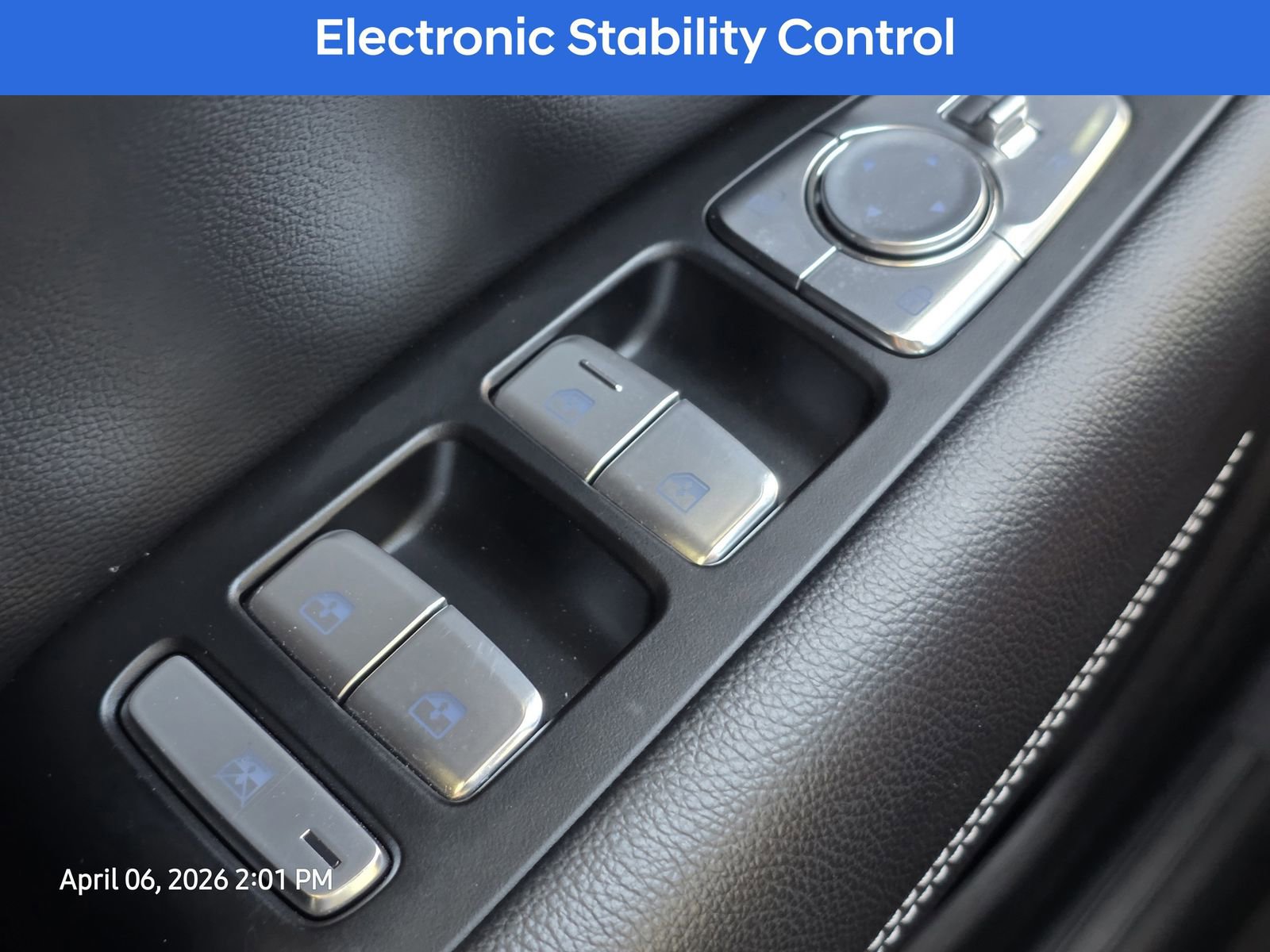 Used 2025 Genesis G70 2.5T image 30