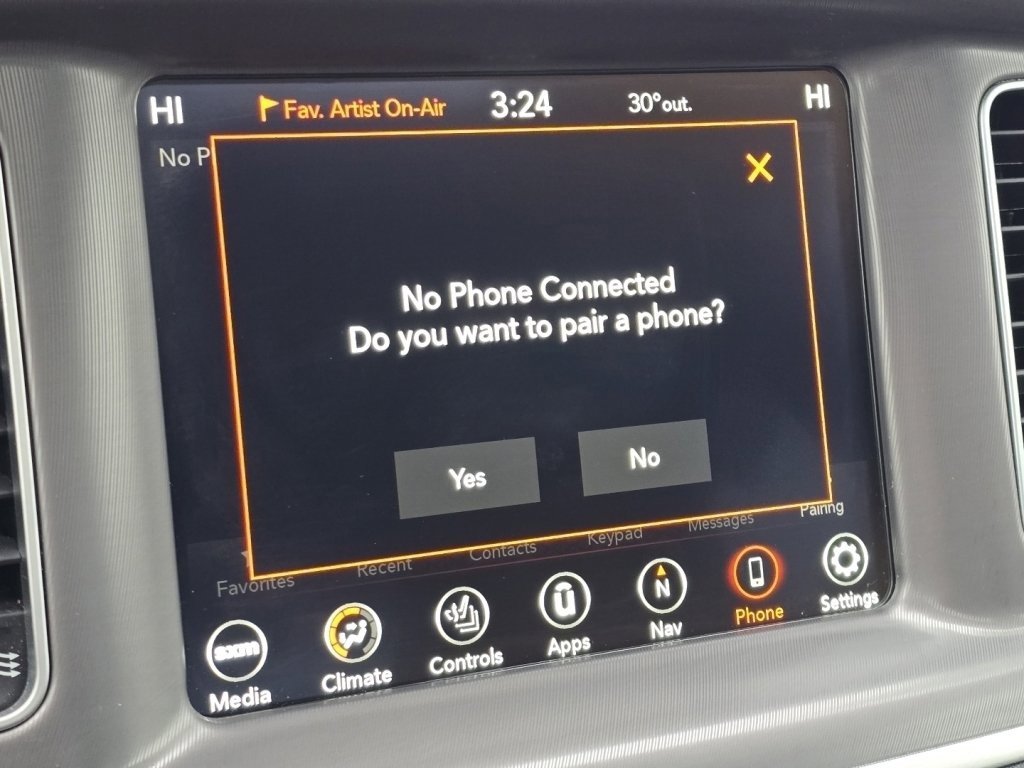 Used 2022 Dodge Charger SXT w/ Navigation & Travel Group image 8