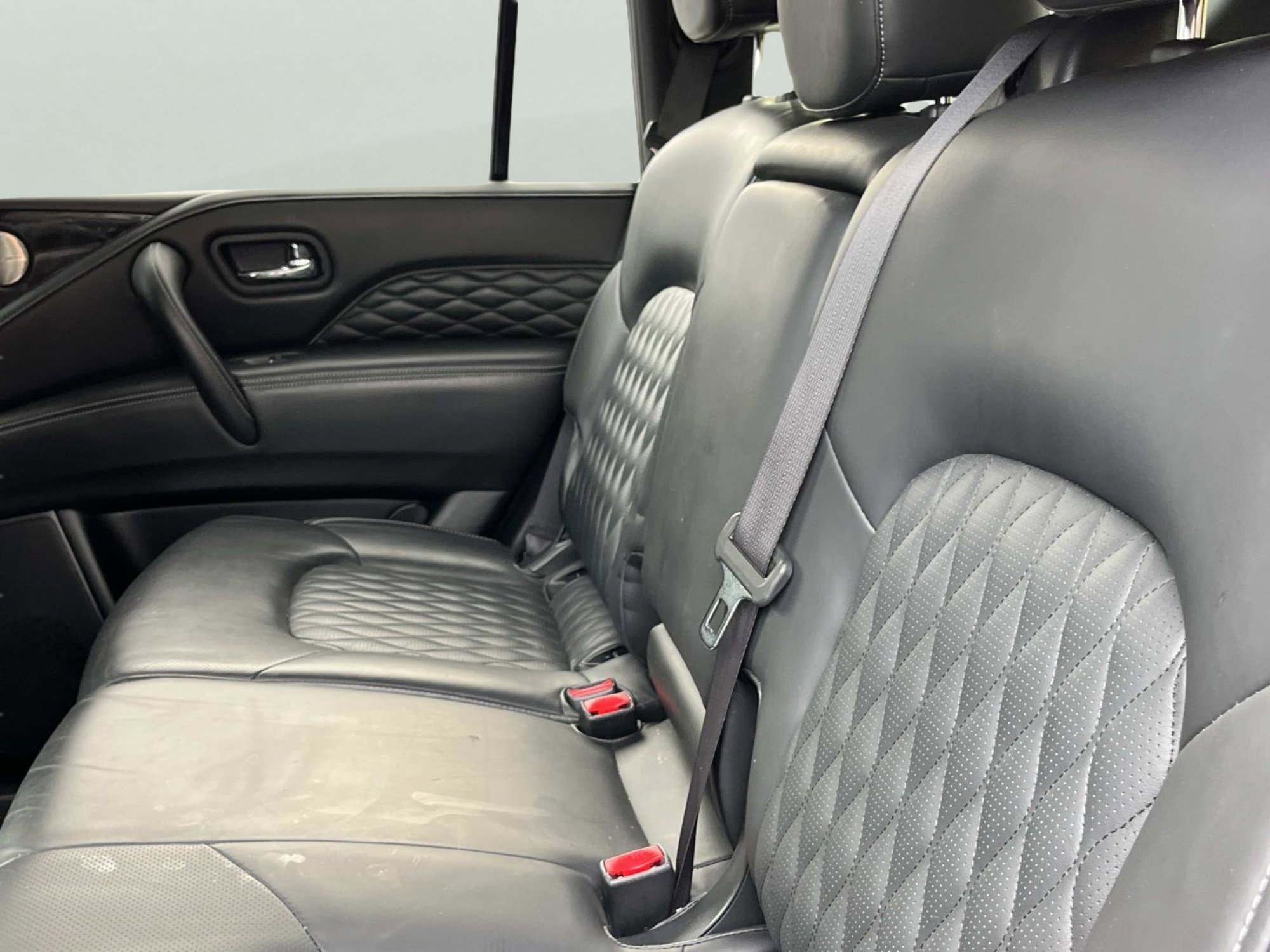 Used 2021 INFINITI QX80 Sensory w/ All-Season Package image 16