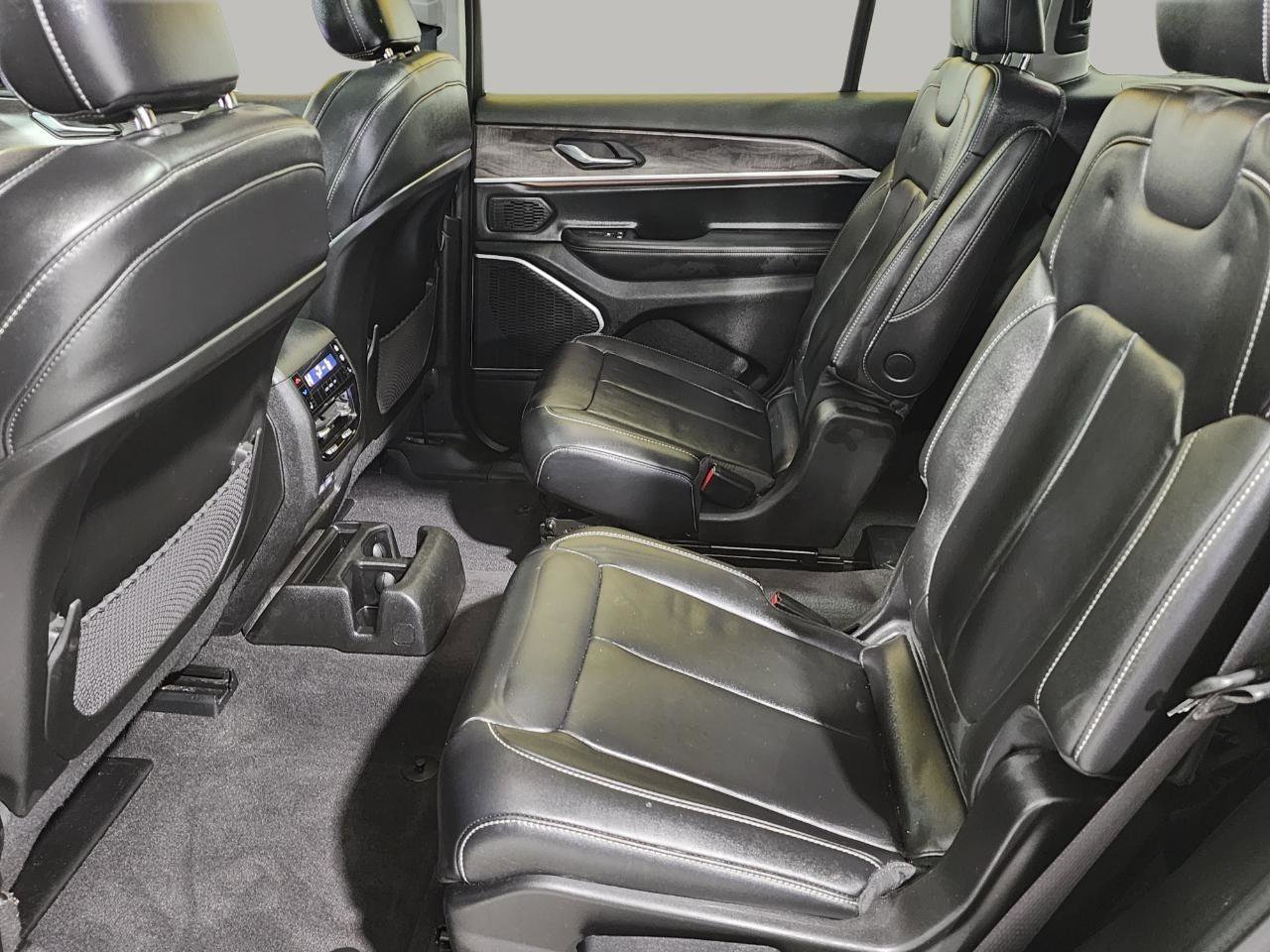 Used 2021 Jeep Grand Cherokee L Limited image 21