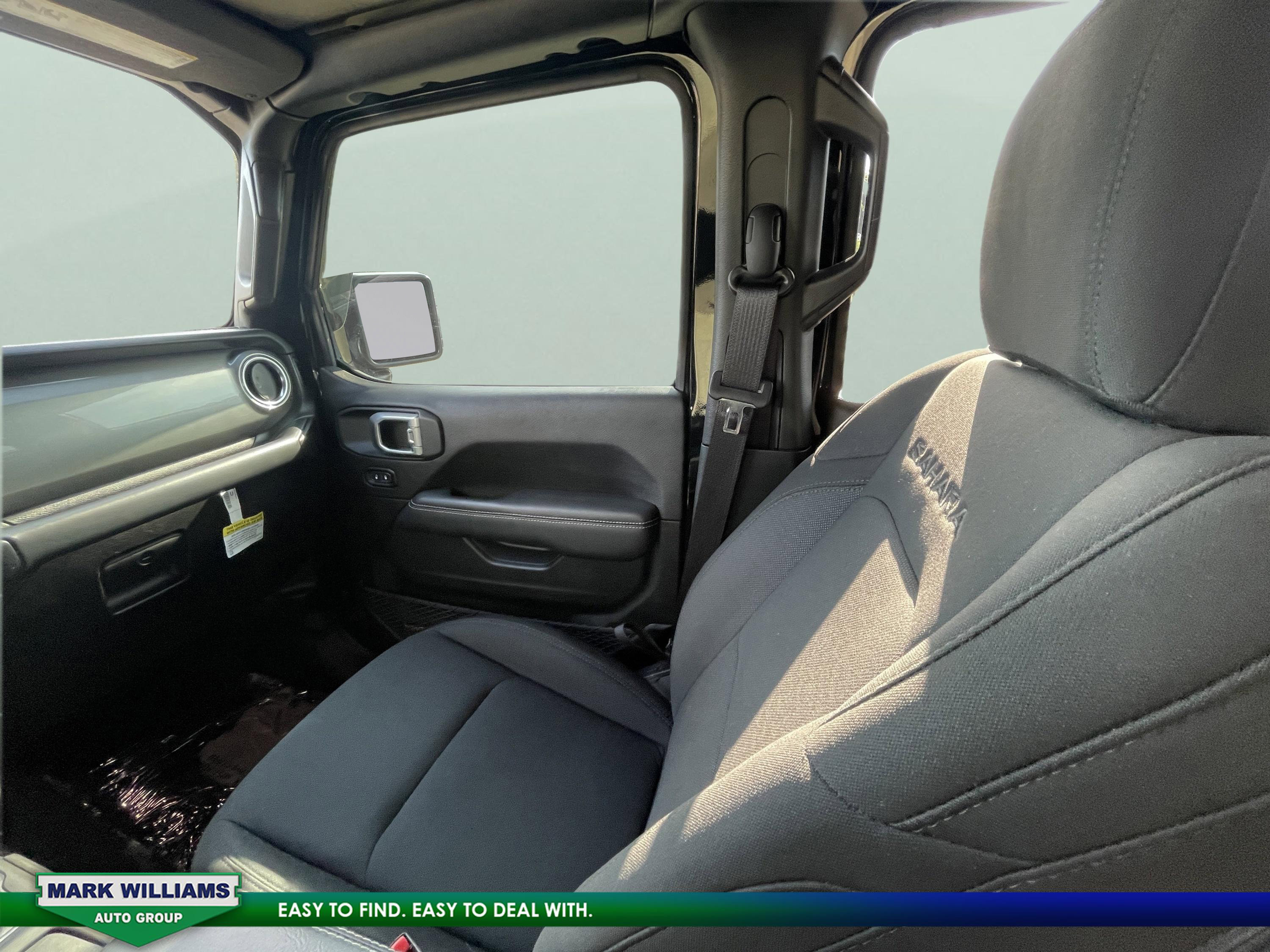 Used 2019 Jeep Wrangler Unlimited Sahara w/ Safety Group image 32