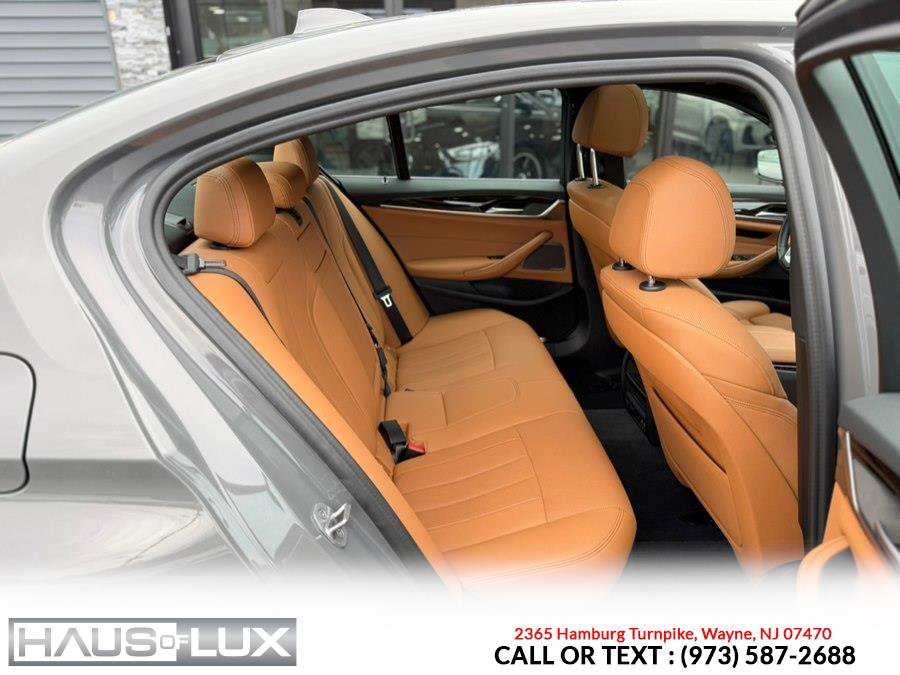 Used 2022 BMW 530i xDrive w/ Premium Package AWD/4WD image 18