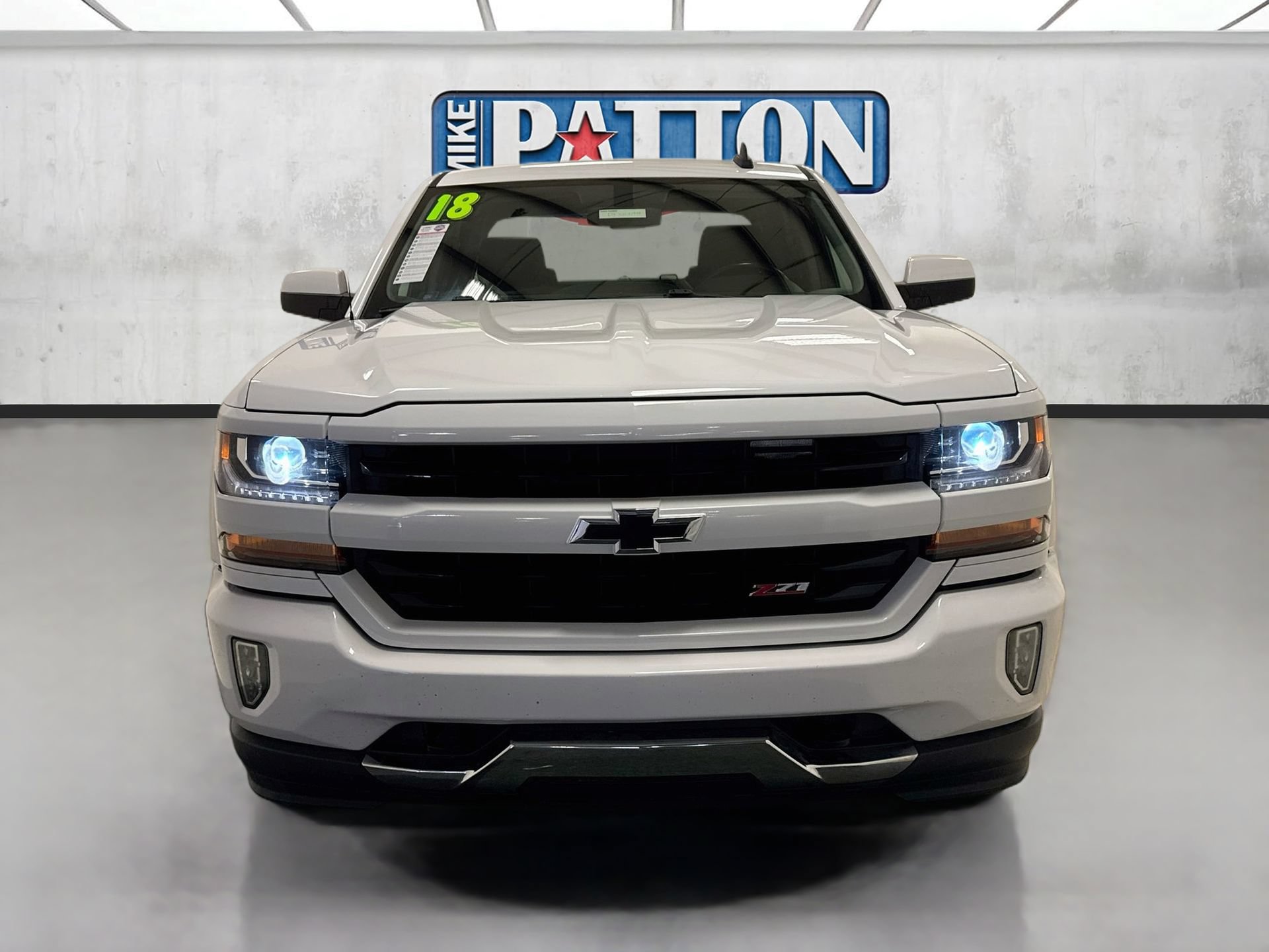 Used 2018 Chevrolet Silverado 1500 LT w/ All Star Edition AWD/4WD image 2
