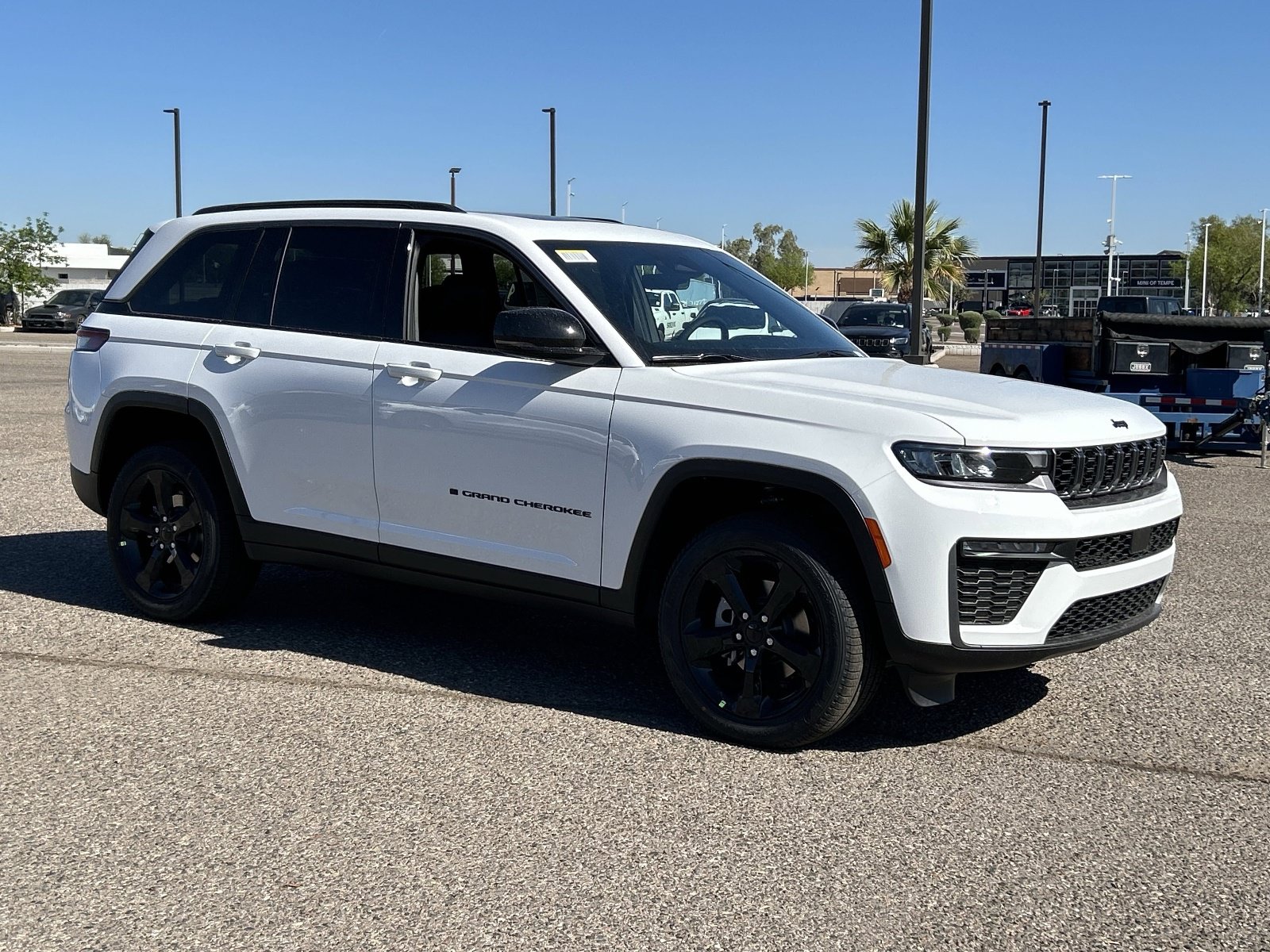 New 2026 Jeep Grand Cherokee Limited w/ Limited Altitude Package RWD image 5