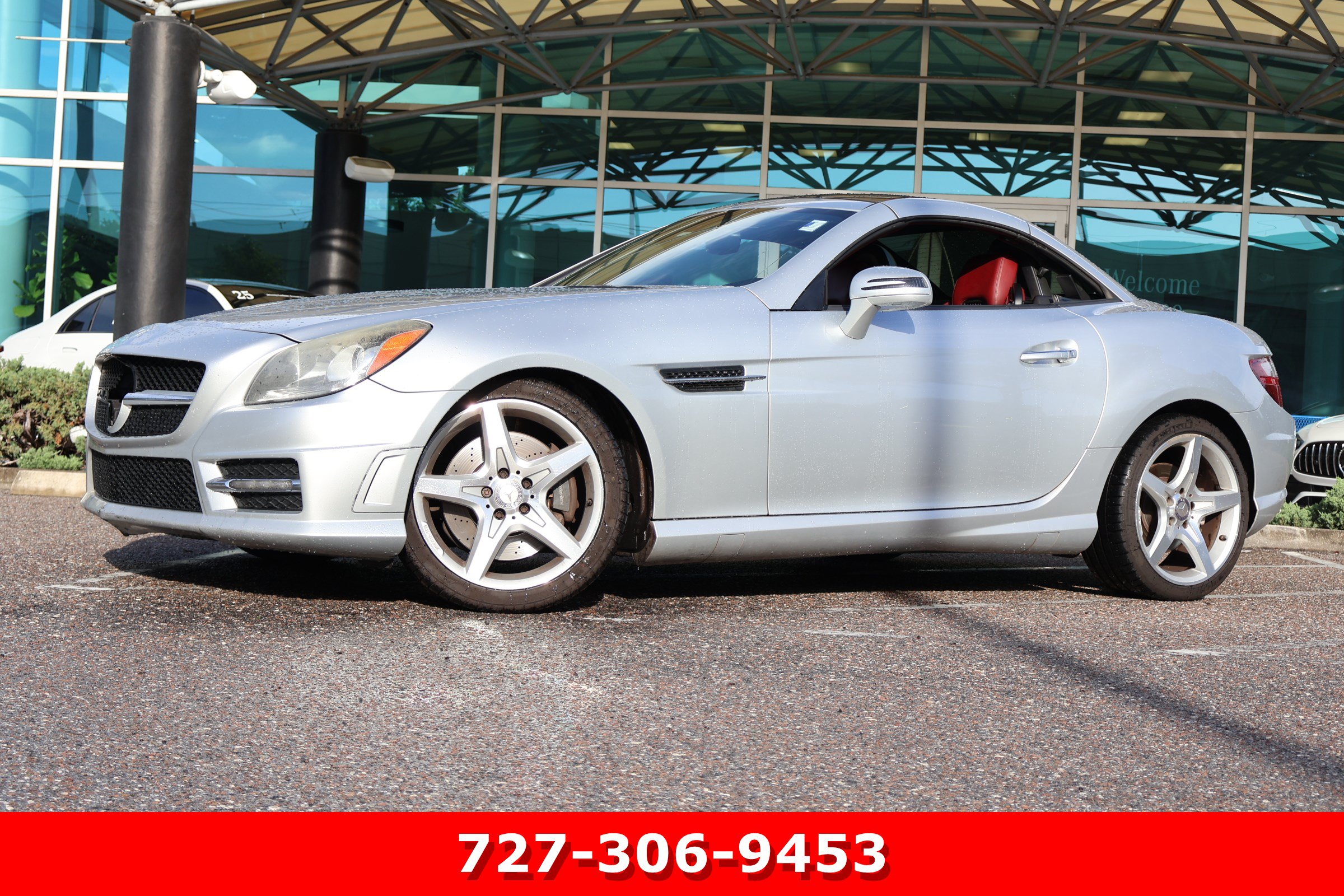 Used 2016 Mercedes-Benz SLK 300 image 1