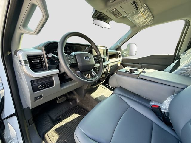 New 2026 Ford F550 4x4 Regular Cab Super Duty image 14
