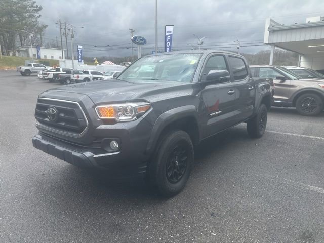Used 2022 Toyota Tacoma SR5 w/ Technology Package image 1