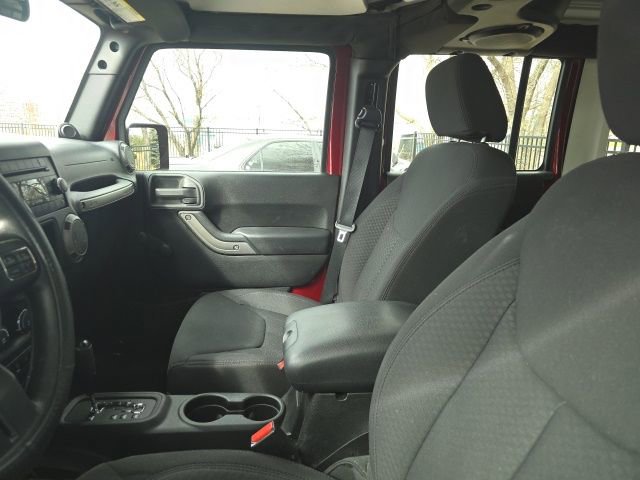 Used 2013 Jeep Wrangler Unlimited Sport w/ Max Tow Pkg image 8