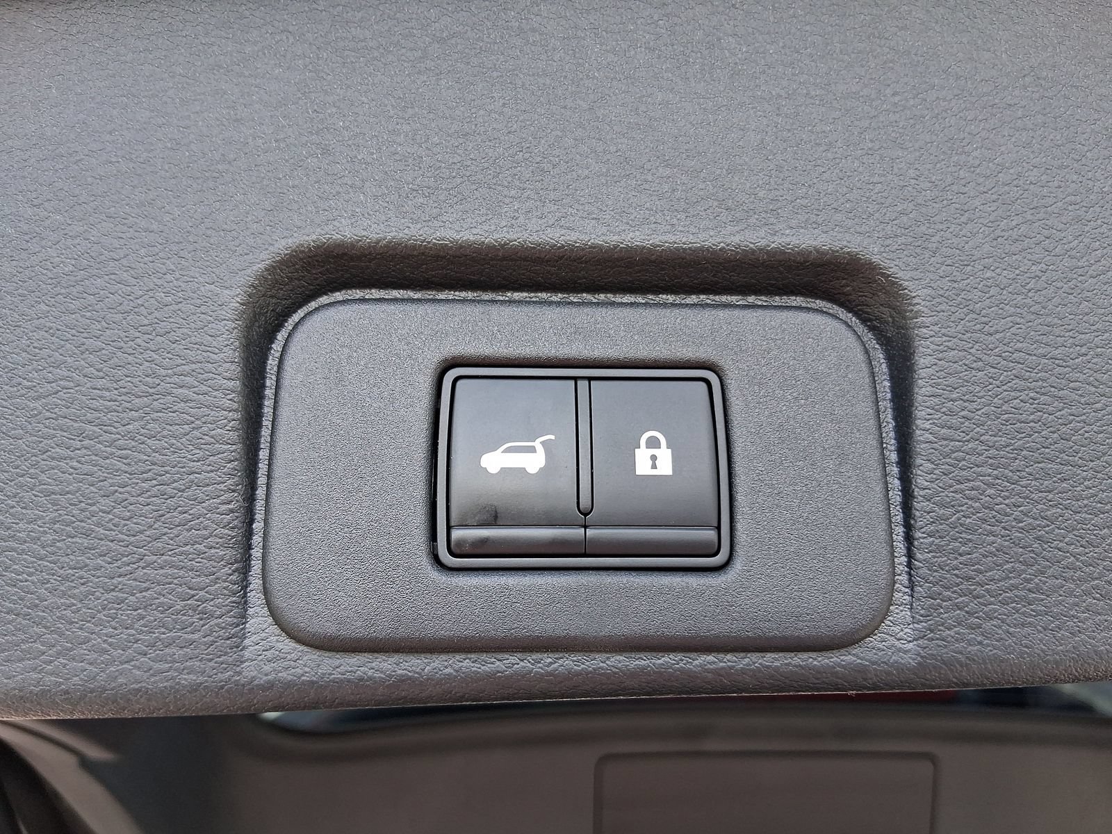 Used 2021 Nissan Rogue Platinum AWD/4WD image 34
