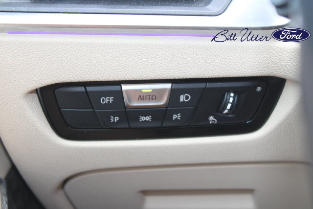 Used 2021 BMW 330i Sedan w/ Premium Package RWD image 22