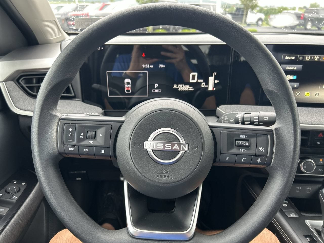 Used 2025 Nissan Kicks SV w/ Charging Package AWD/4WD image 25
