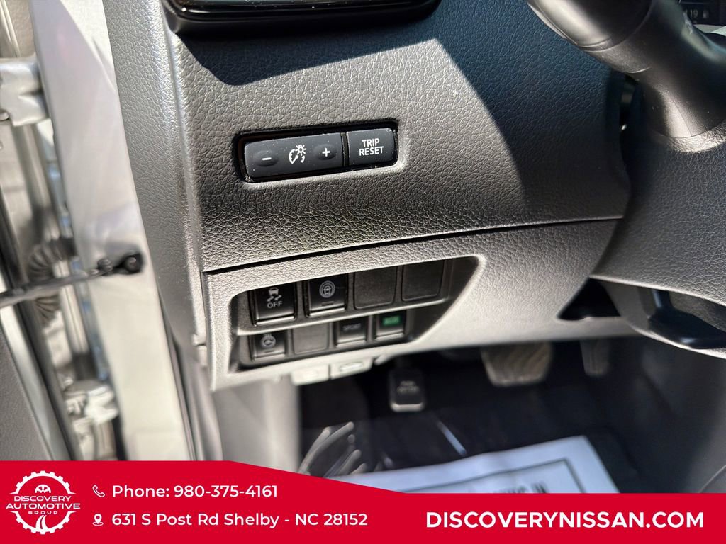 Certified 2022 Nissan Rogue Sport SV image 15