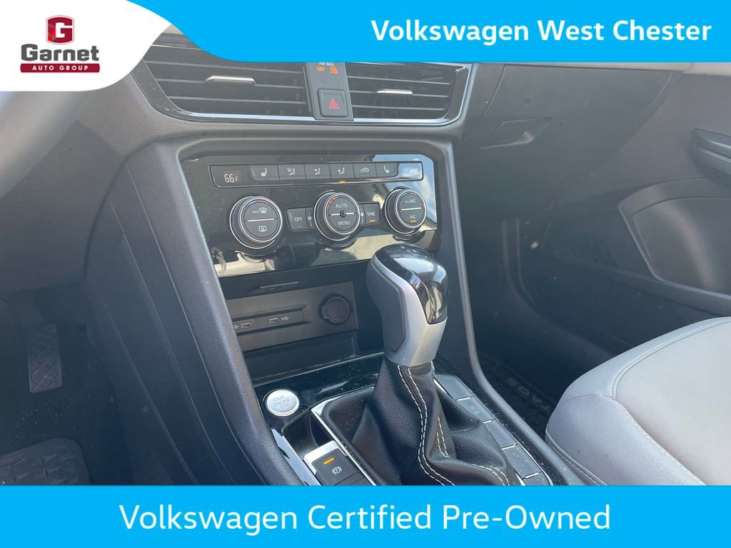 Used 2024 Volkswagen Taos SE w/ Panoramic Sunroof Package AWD/4WD image 16