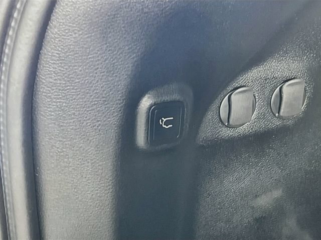 Used 2021 Jeep Cherokee High Altitude AWD/4WD image 27