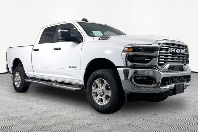 Used 2026 RAM 2500 Big Horn AWD/4WD image 2