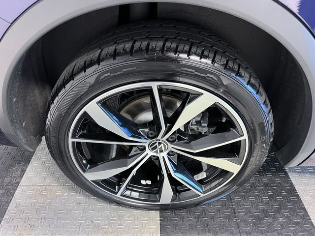 Certified 2022 Volkswagen Tiguan SEL R-Line AWD/4WD image 15