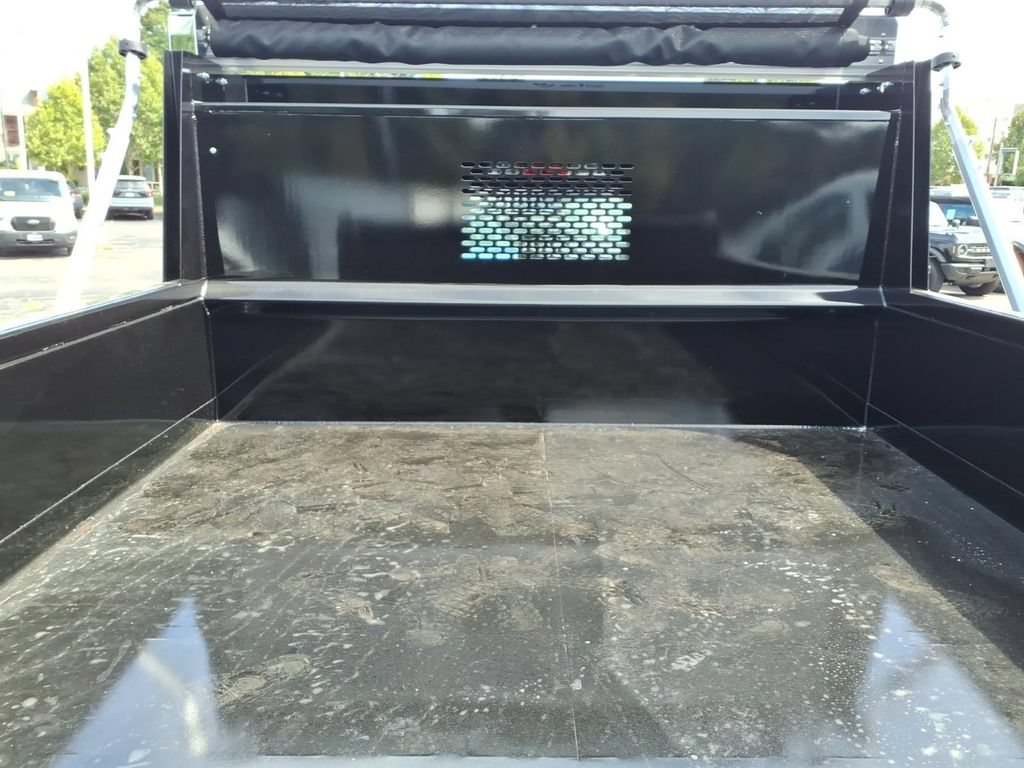 New 2026 Ford F550 4x4 Regular Cab Super Duty image 9