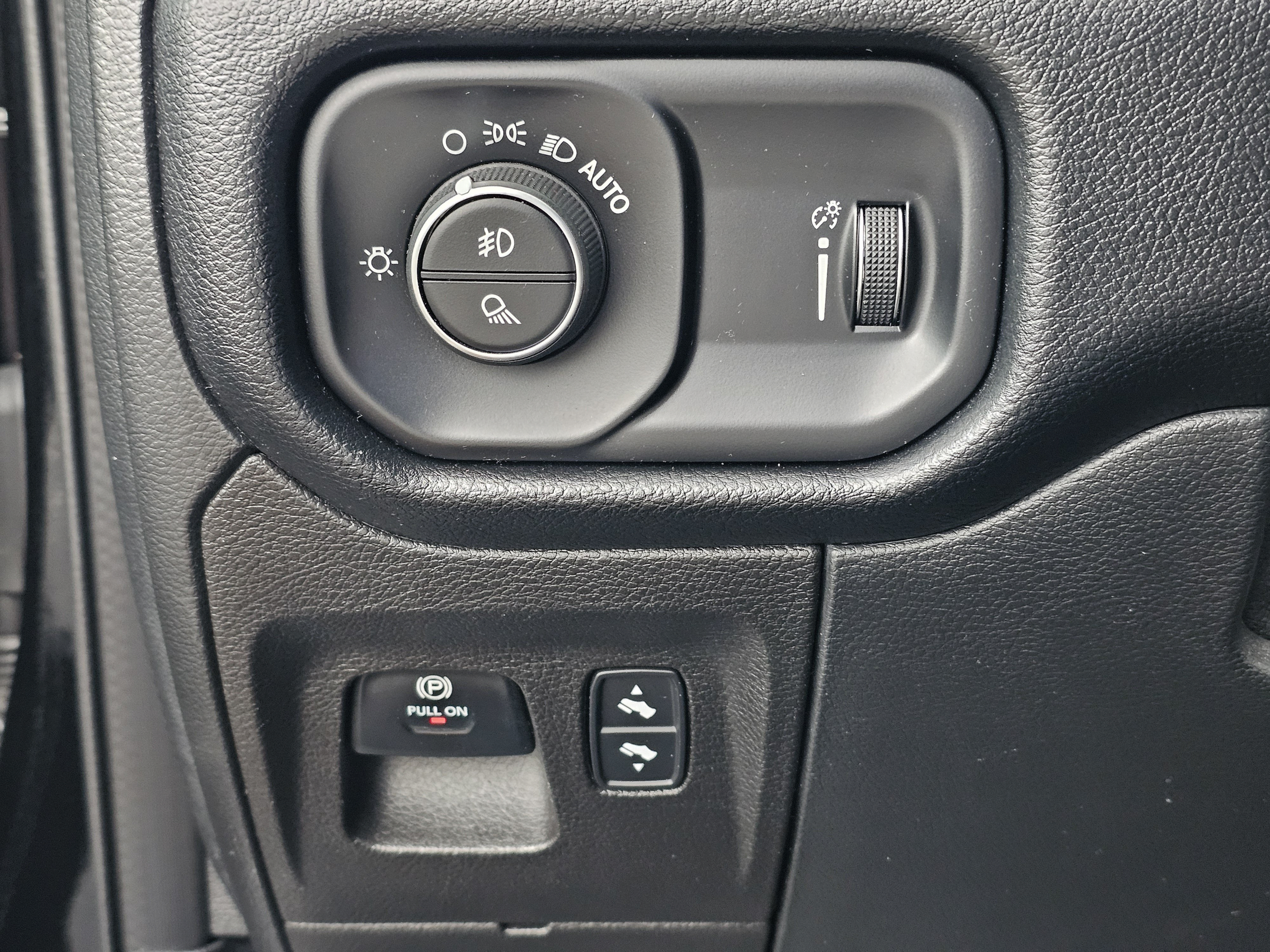 Used 2022 RAM 1500 Big Horn RWD image 19
