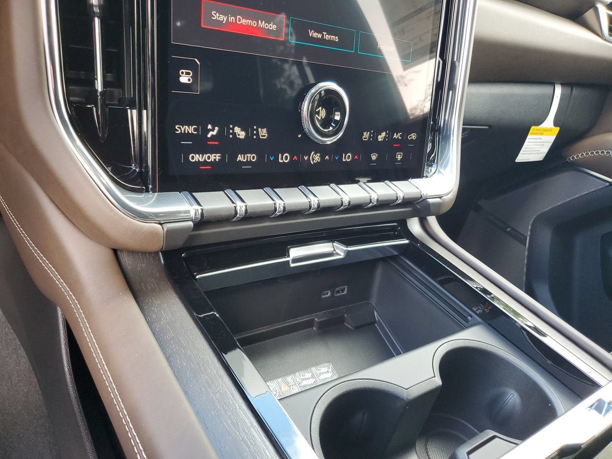New 2026 GMC Yukon XL Denali Ultimate AWD/4WD image 23
