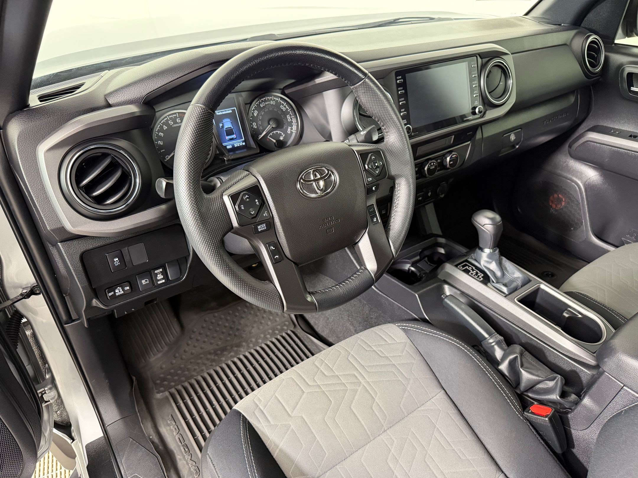 Used 2022 Toyota Tacoma TRD Off-Road RWD image 4