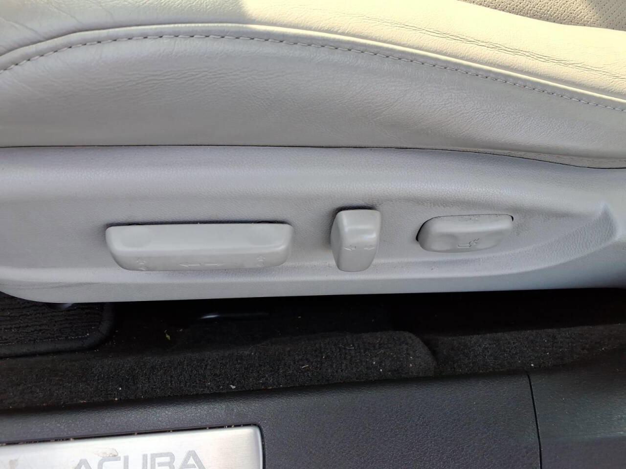 Used 2017 Acura TLX V6 w/ Technology Package image 17