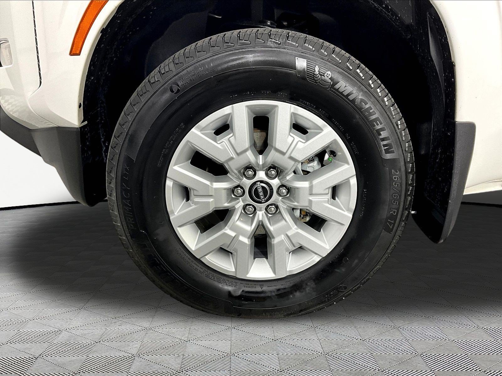 Certified 2024 Nissan Frontier SV w/ SV Convenience Package AWD/4WD image 34