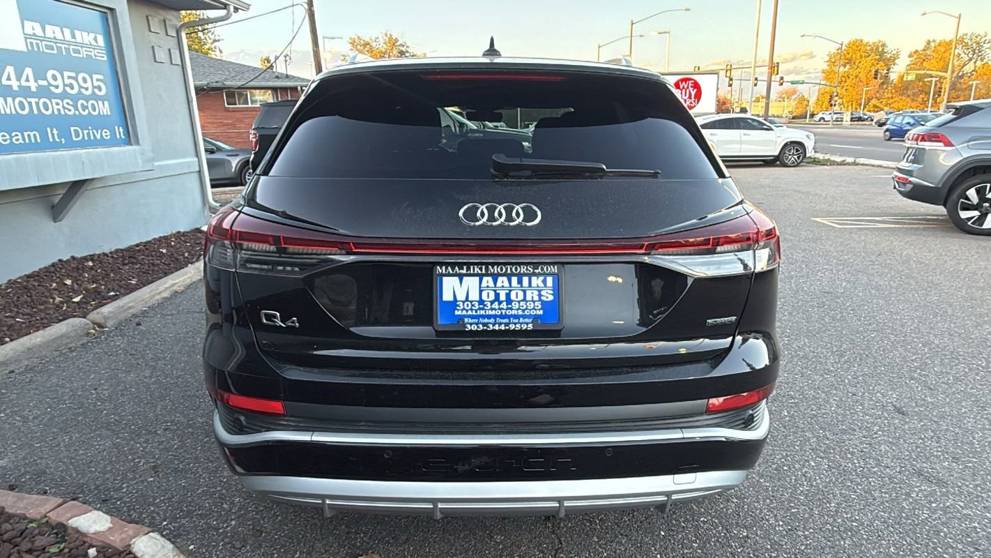 Used 2024 Audi Q4 e-tron Premium Plus w/ Premium Plus image 6