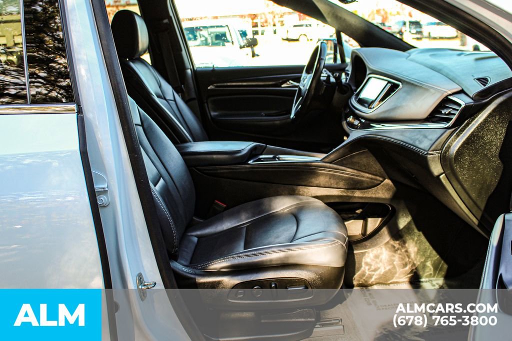 Used 2024 Buick Enclave Premium image 23