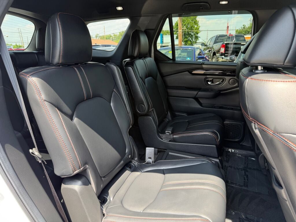Used 2023 Honda Pilot TrailSport image 26
