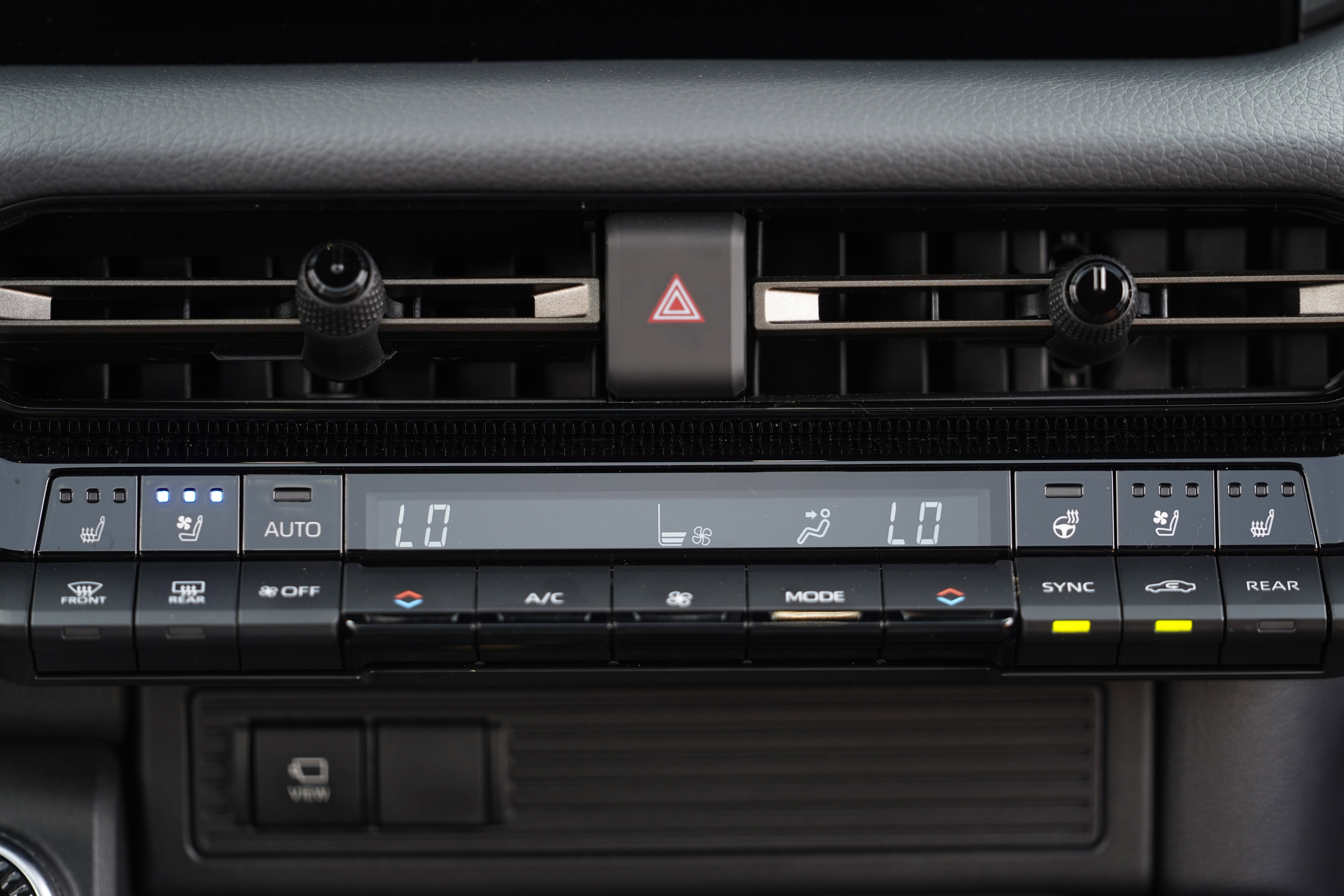 Used 2024 Toyota Land Cruiser image 31