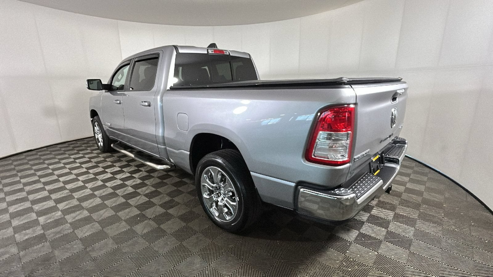 Used 2022 RAM 1500 Big Horn AWD/4WD image 5