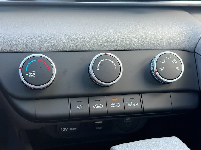 Certified 2026 Hyundai Elantra SE FWD image 16