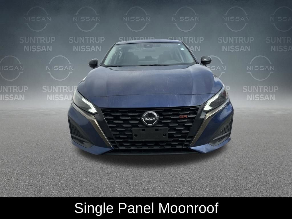 Used 2023 Nissan Altima 2.5 SR w/ SR Premium Package image 11