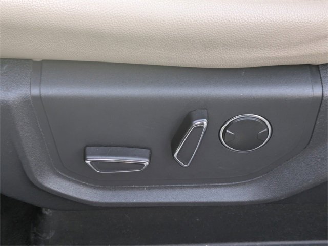 Used 2023 Ford Expedition Max Limited image 23