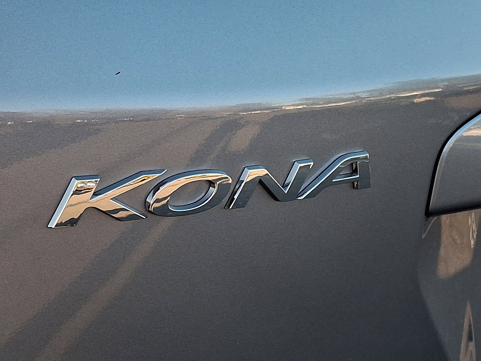 Certified 2021 Hyundai Kona Limited w/ Cargo Package AWD/4WD image 30