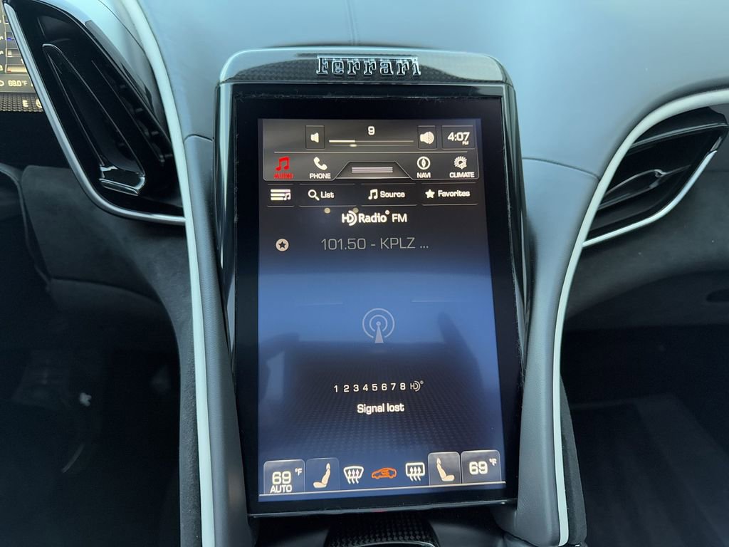 Used 2024 Ferrari Roma Spider image 16