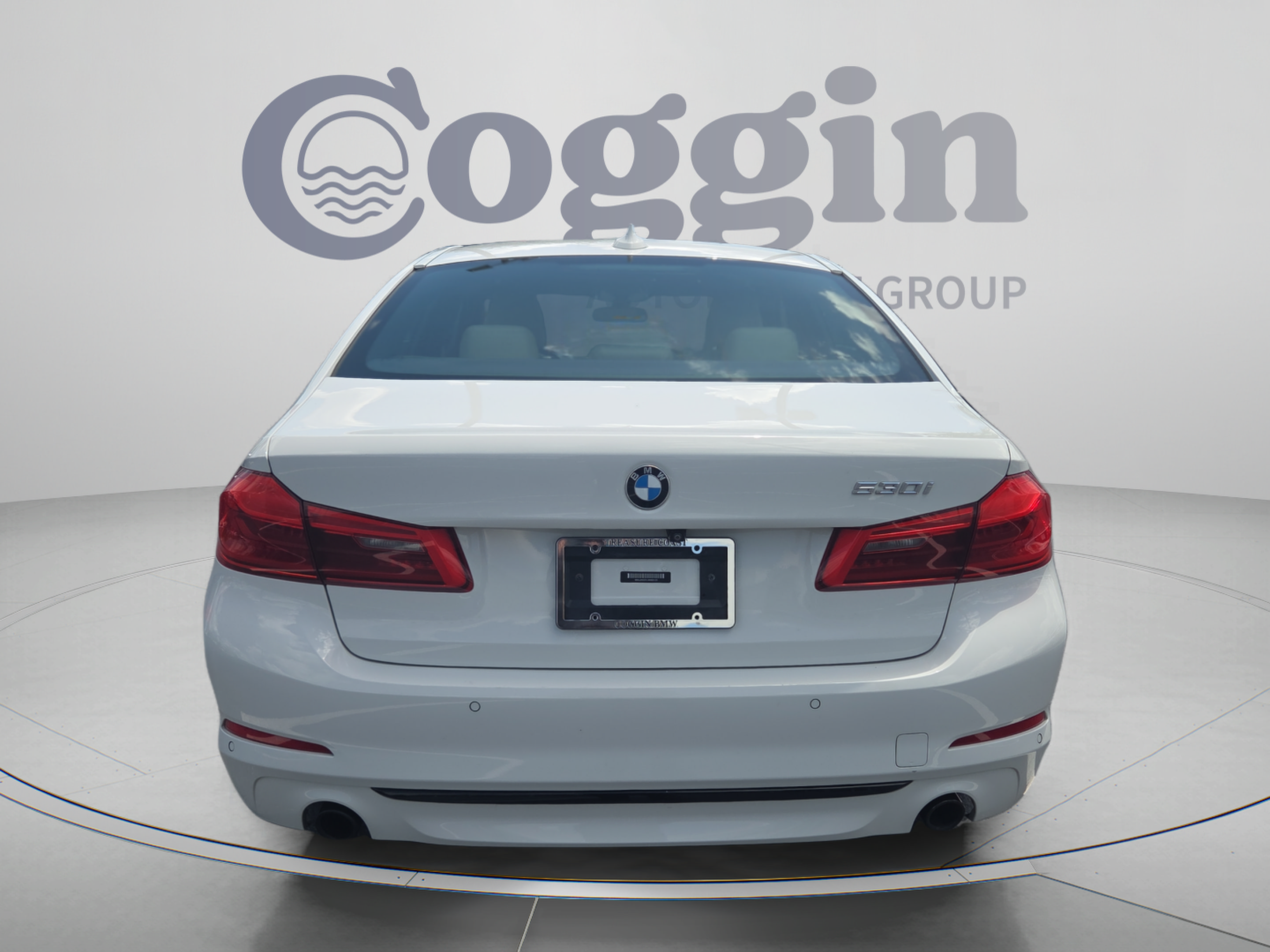 Used 2020 BMW 530i w/ Convenience Package RWD image 4