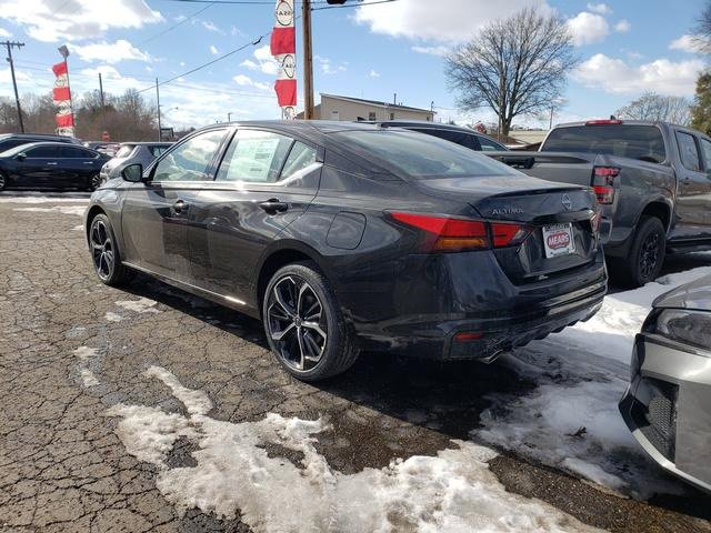 New 2025 Nissan Altima 2.5 SR image 4