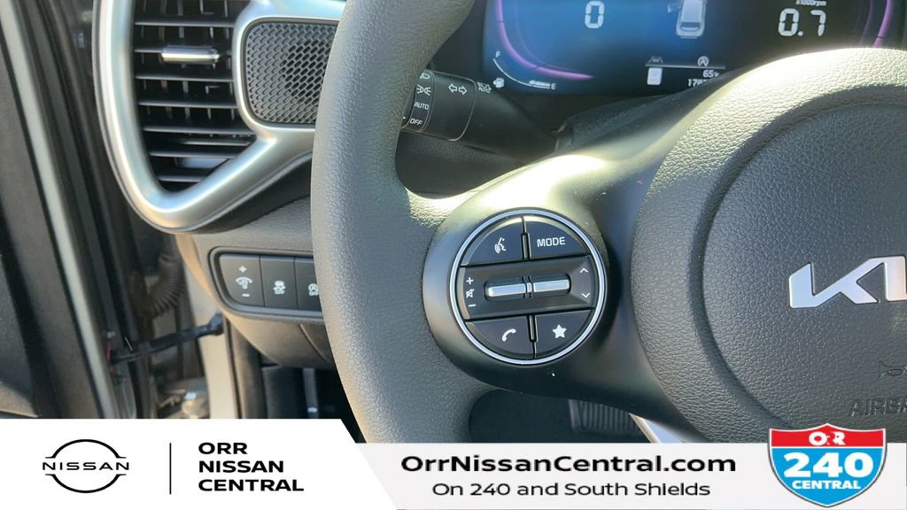 Used 2024 Kia Soul LX w/ Option Group 015 image 18