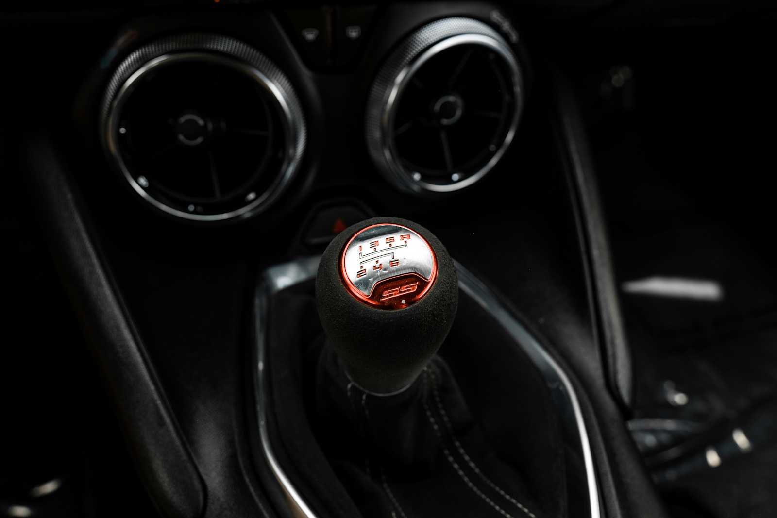 Used 2021 Chevrolet Camaro SS RWD image 21