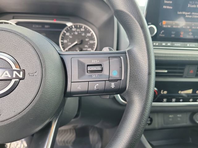 Used 2024 Nissan Rogue SV image 18