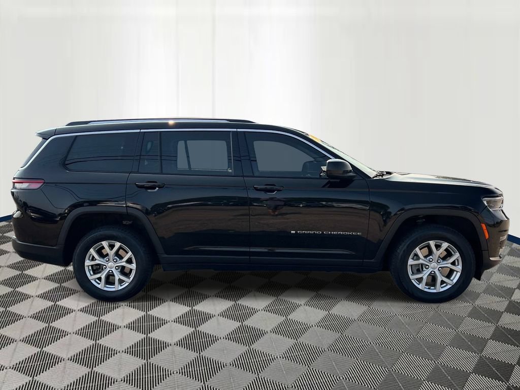 Used 2023 Jeep Grand Cherokee L Limited AWD/4WD image 6