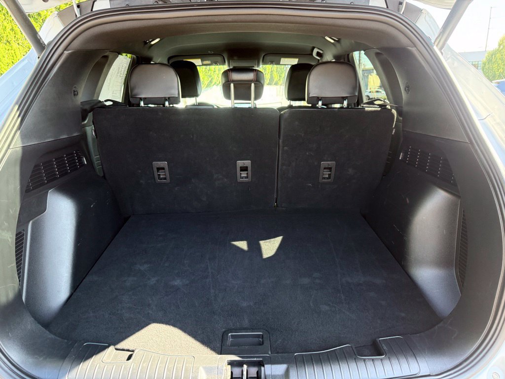 Used 2025 Ford Escape ST-Line Select AWD/4WD image 7