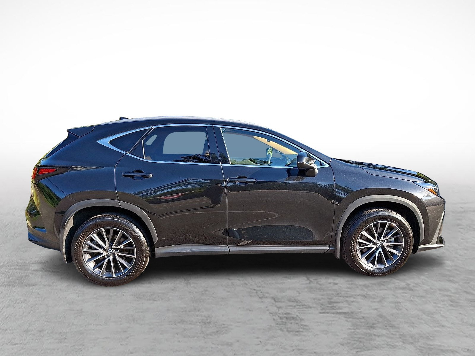 Certified 2025 Lexus NX 350 AWD w/ Accessory Package (2T) image 7