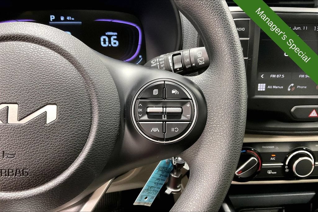 Used 2025 Kia Soul LX w/ LX Technology Package FWD image 25