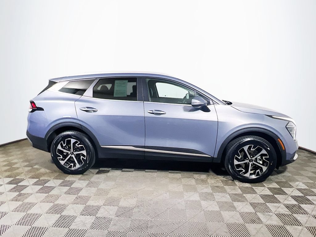 Used 2024 Kia Sportage EX AWD/4WD image 8