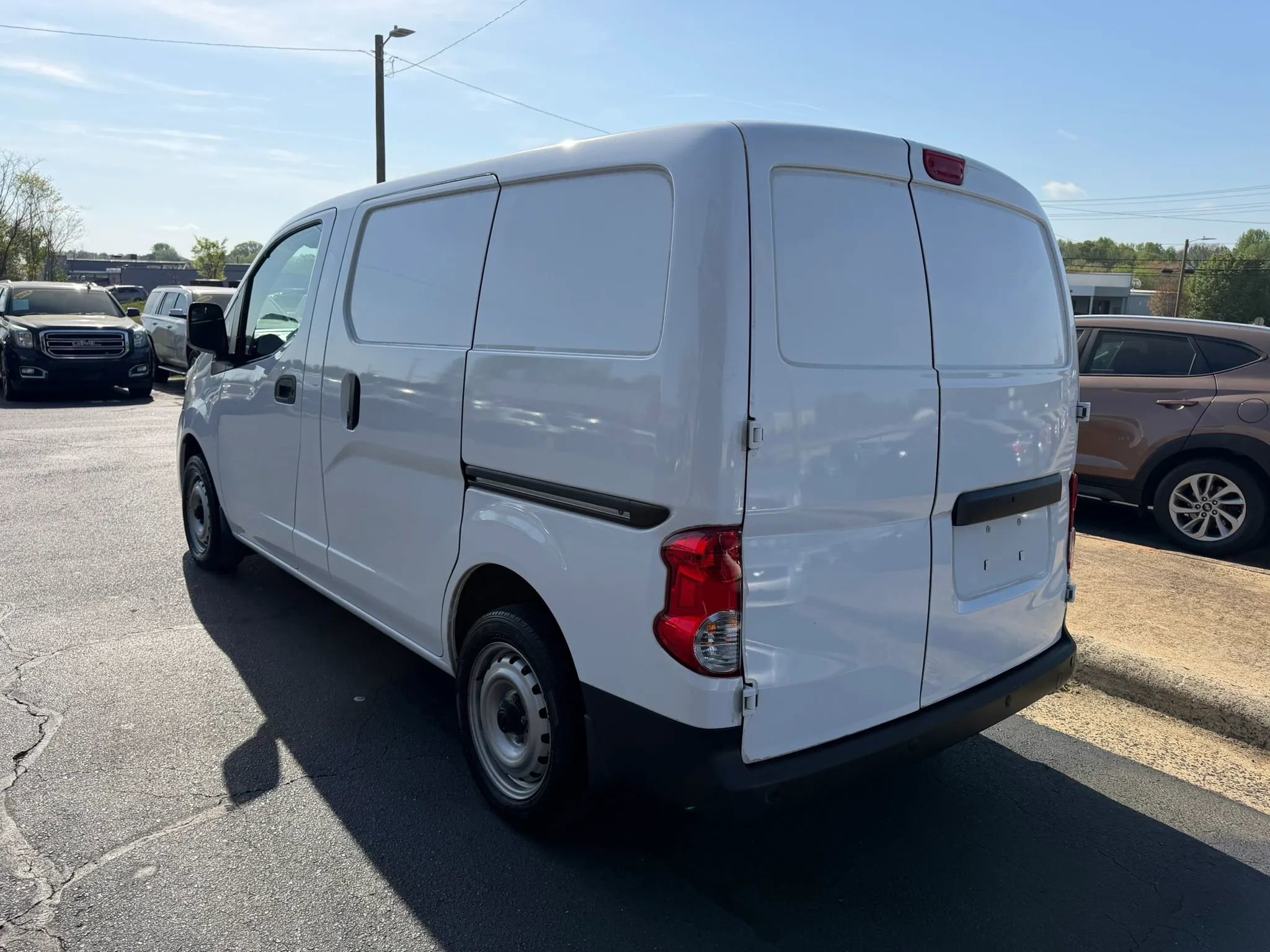 Used 2020 Nissan NV200 S image 5